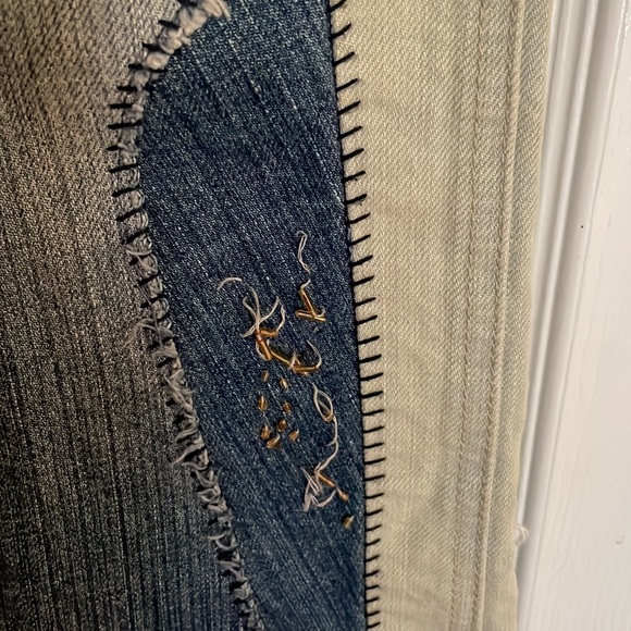 London Jeans distressed patchwork jeans… sharp! Sz 4 34” inseam - Picture 6 of 16